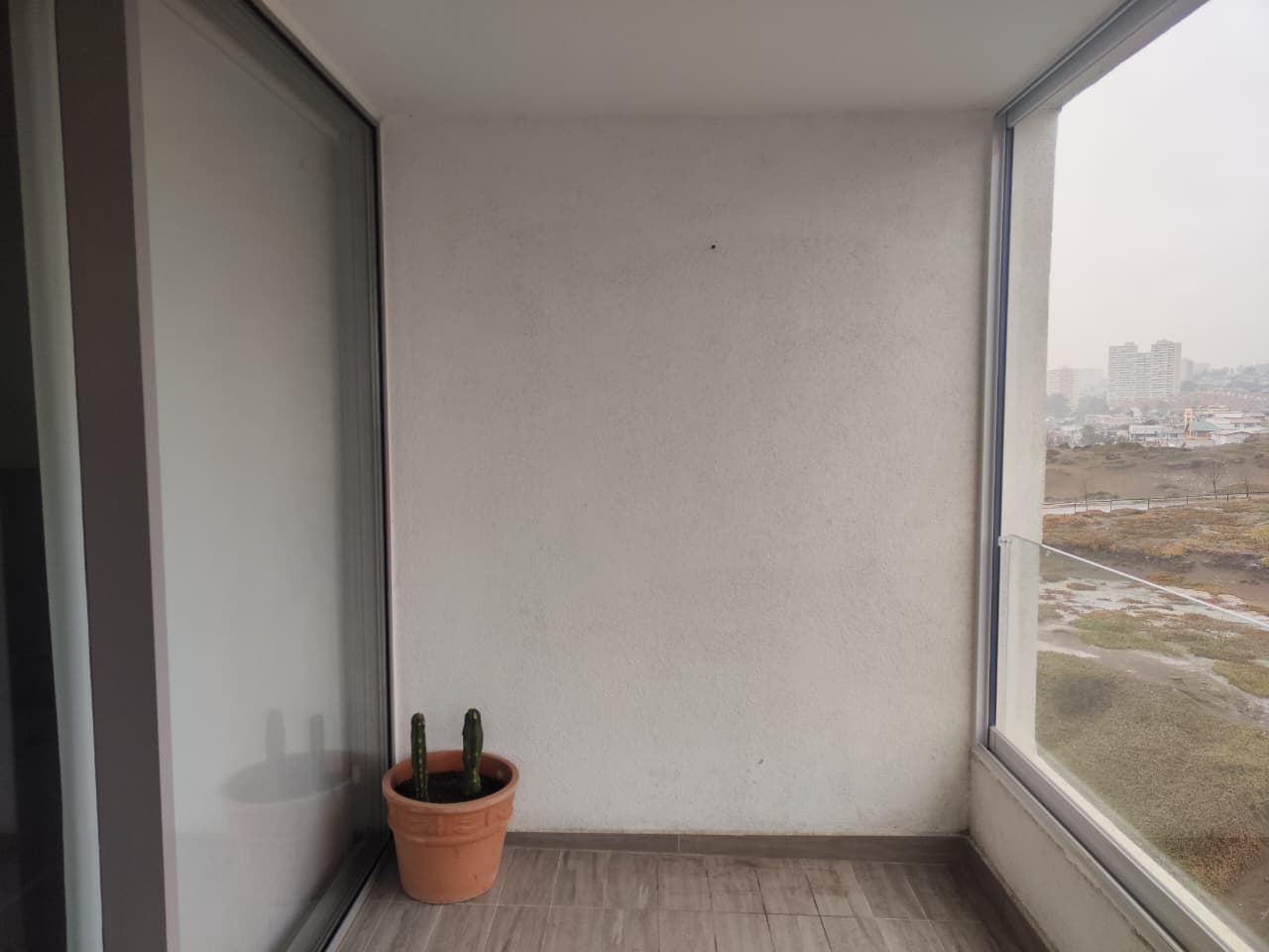 Terraza antes de instalar el cuadro