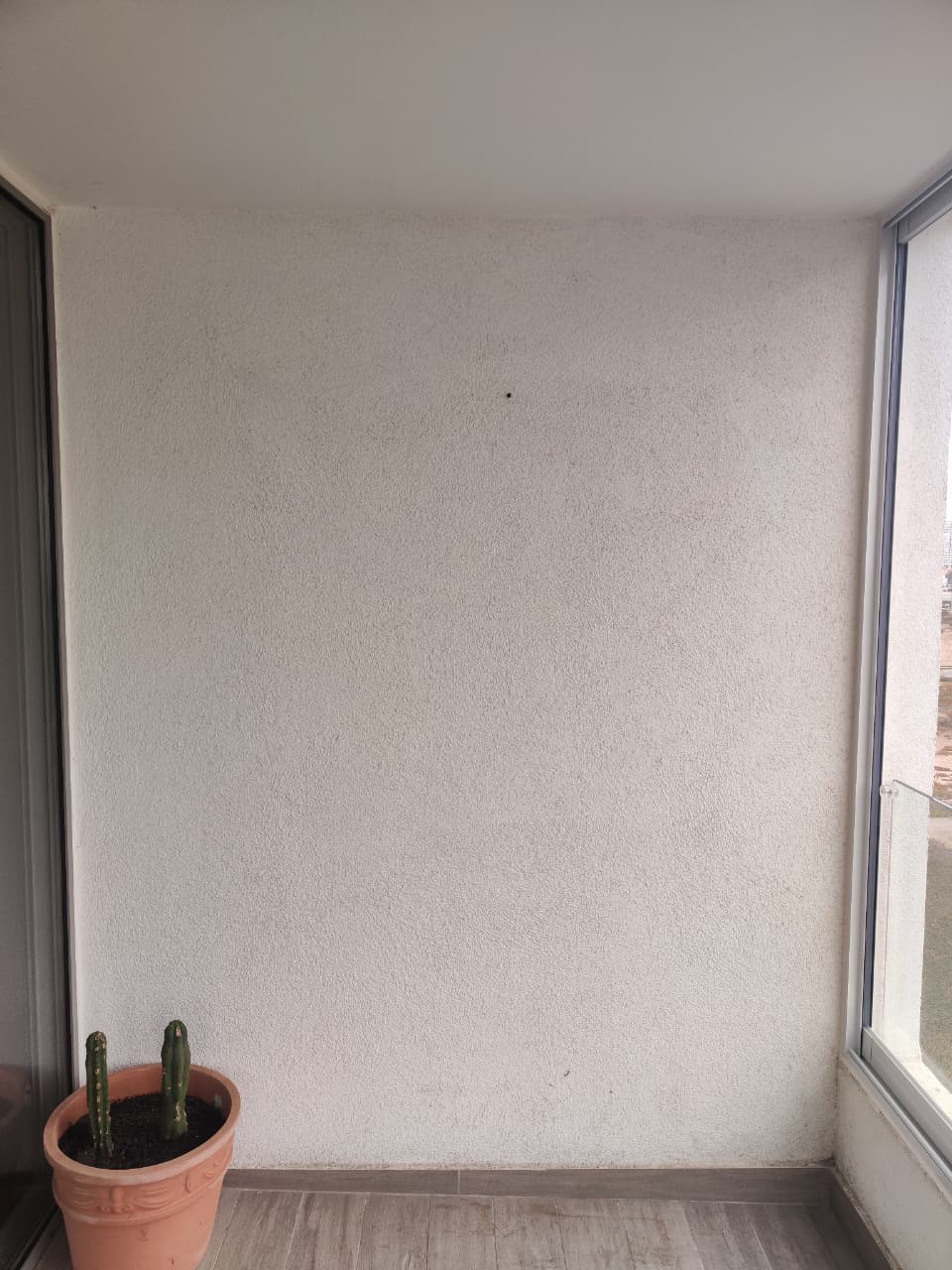 Terraza antes de instalar el cuadro